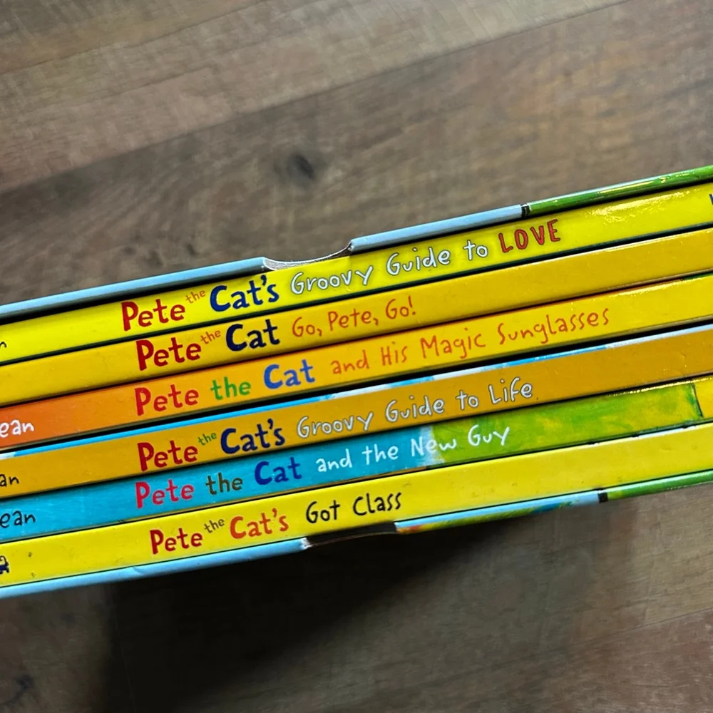 HarperCollins Pete the Cat's Groovy Box of Books set